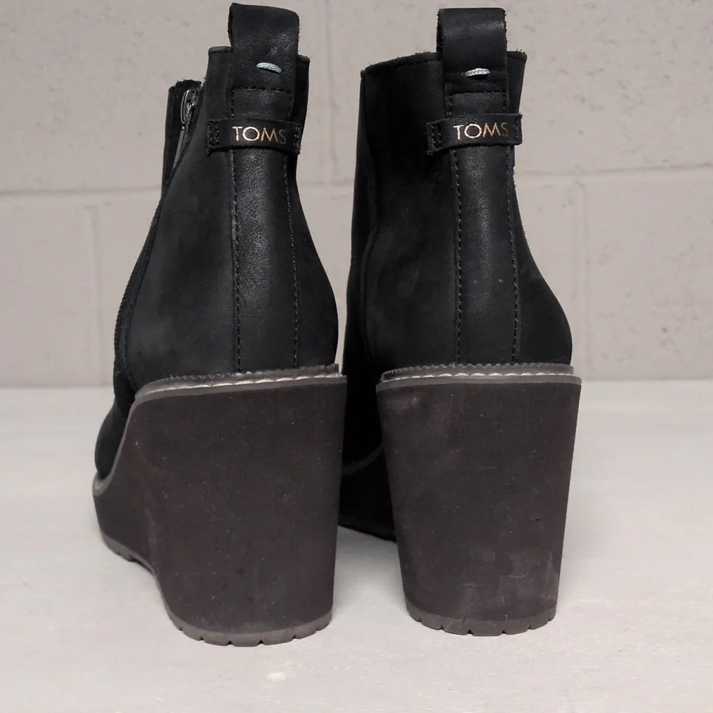 TOMS Raven Water Resistant Wedge Ankle Boot, Ankle Bootie, Size 9 EUC - Picture 3 of 6